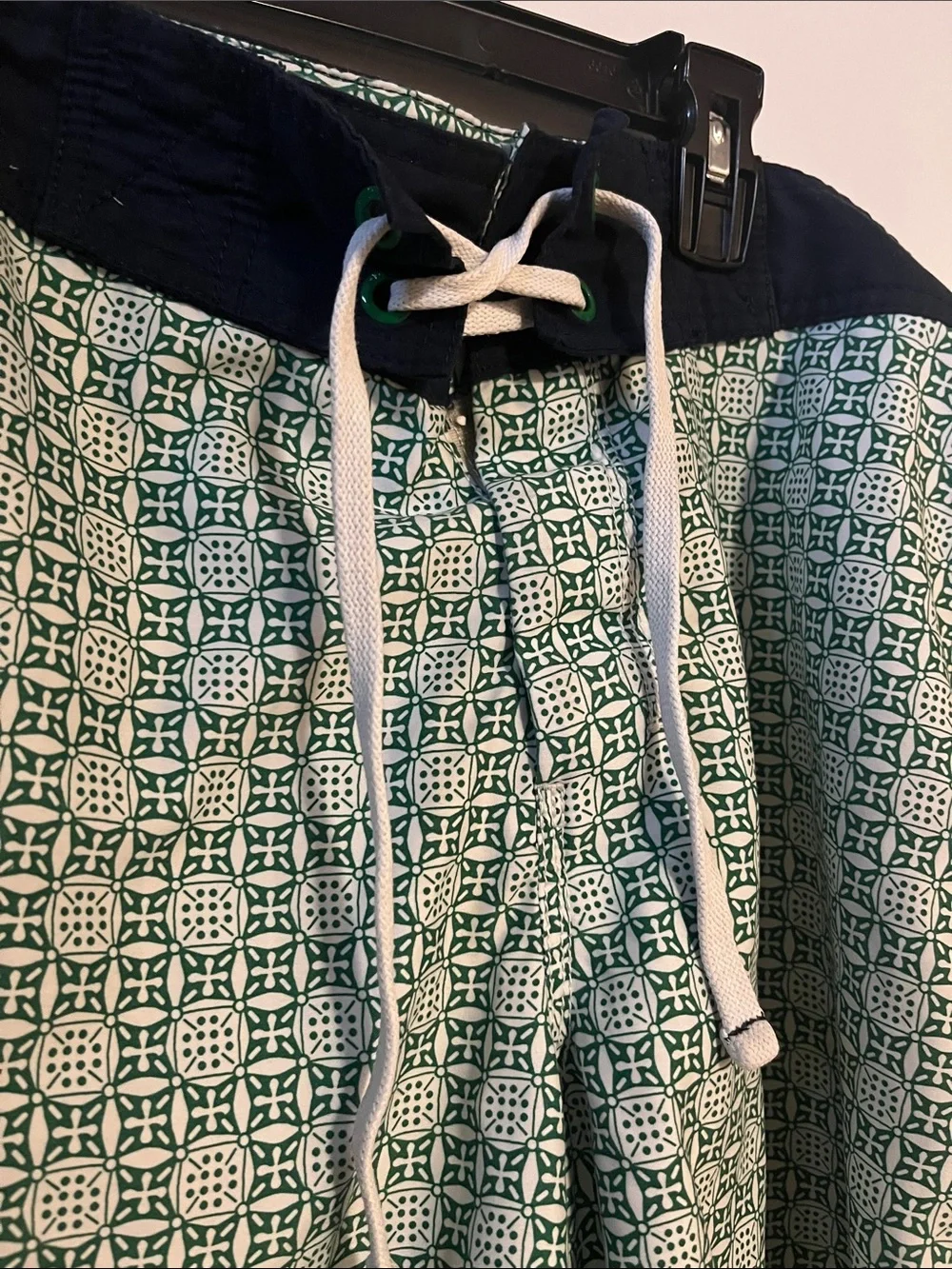 Old Navy Green Geometric Swim Board Shorts with Navy Trim L